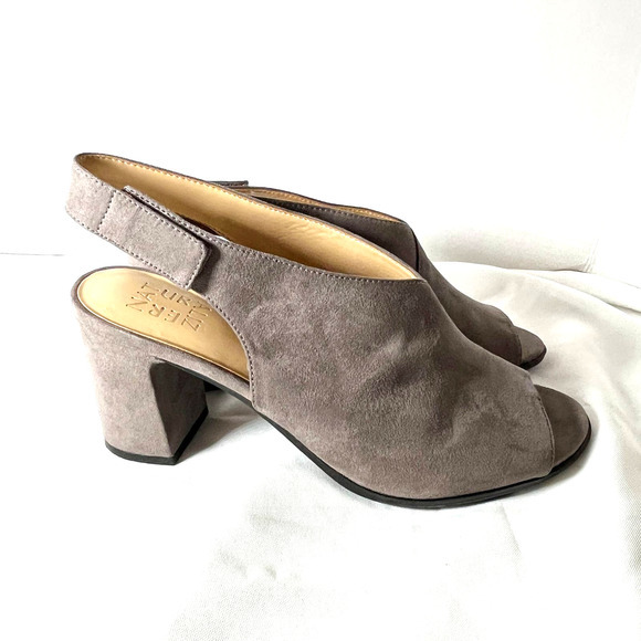 Naturalizer Preston Peep Toe‎ Slingback Block Heel Sandal NWOT in Size 10 Gray - Picture 1 of 9